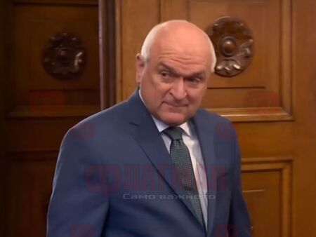 Премиерът ще предложи на президента Румен Радев министърът на здравеопазването Галя Кондева да бъде освободена от поста